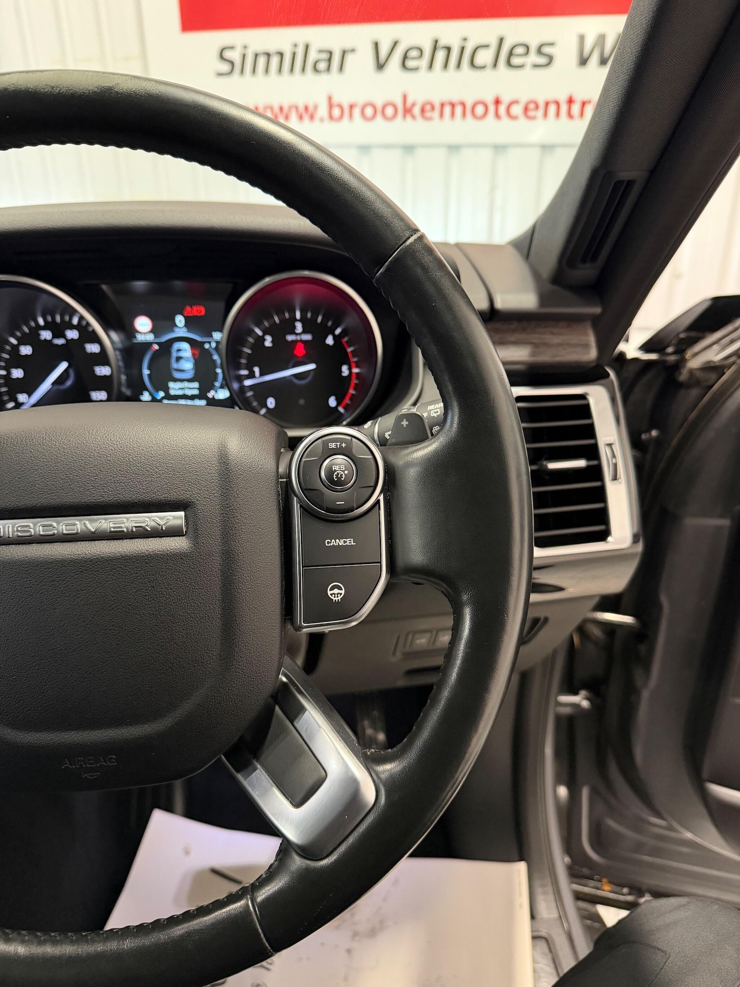 Used Land Rover Discovery 2017 for sale - 76408423: Photo 23