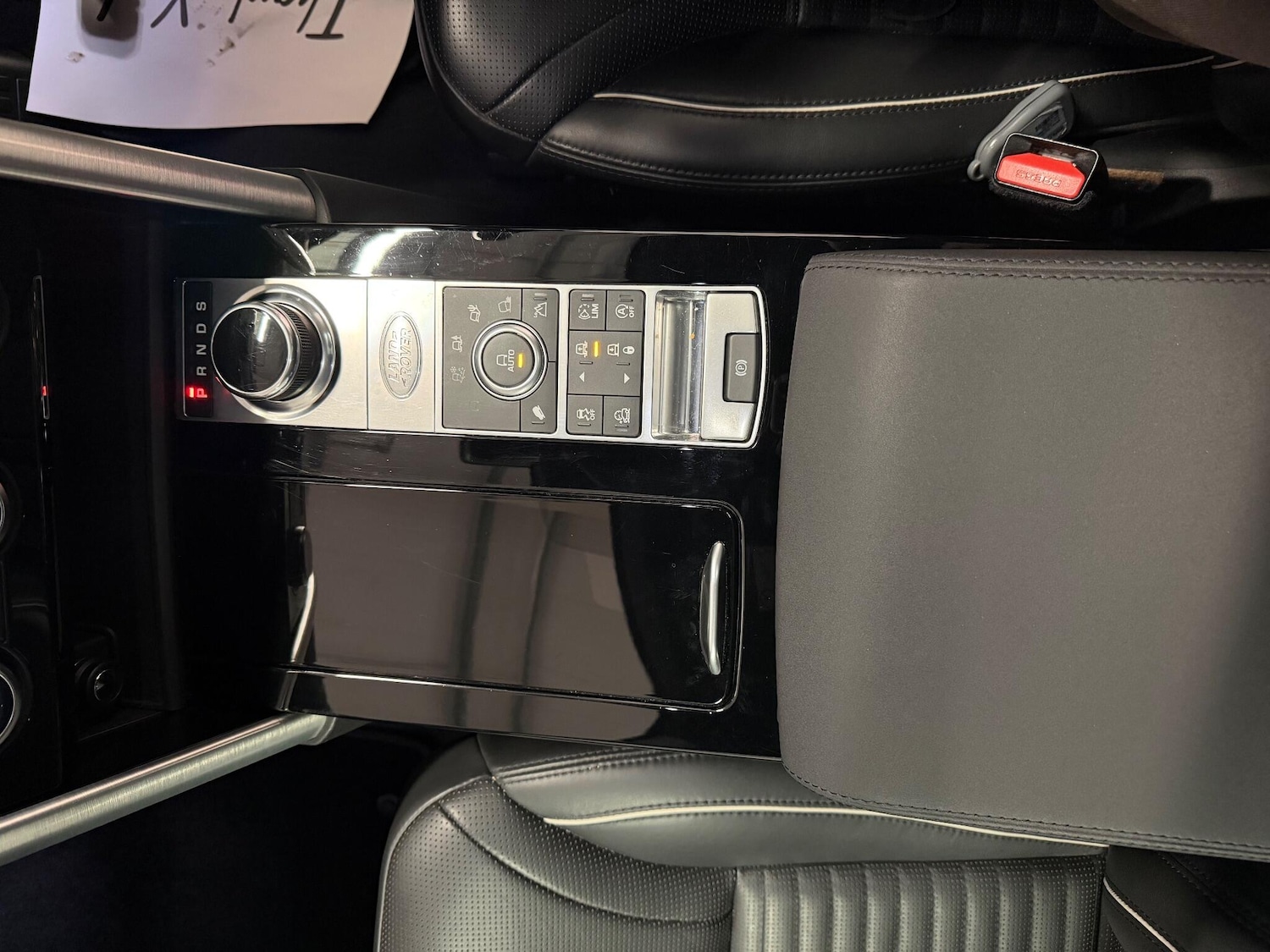 Used Land Rover Discovery 2017 for sale - 76408423: Photo 30