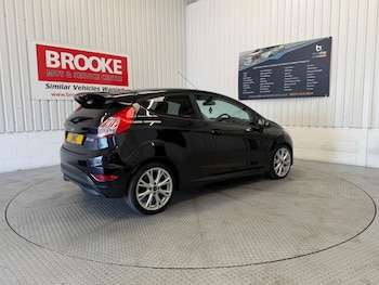 Used Ford Fiesta 2015 for sale - 78695288: Photo