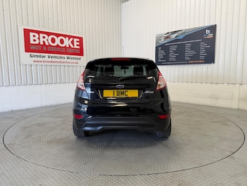Used Ford Fiesta 2015 for sale - 78695288: Photo