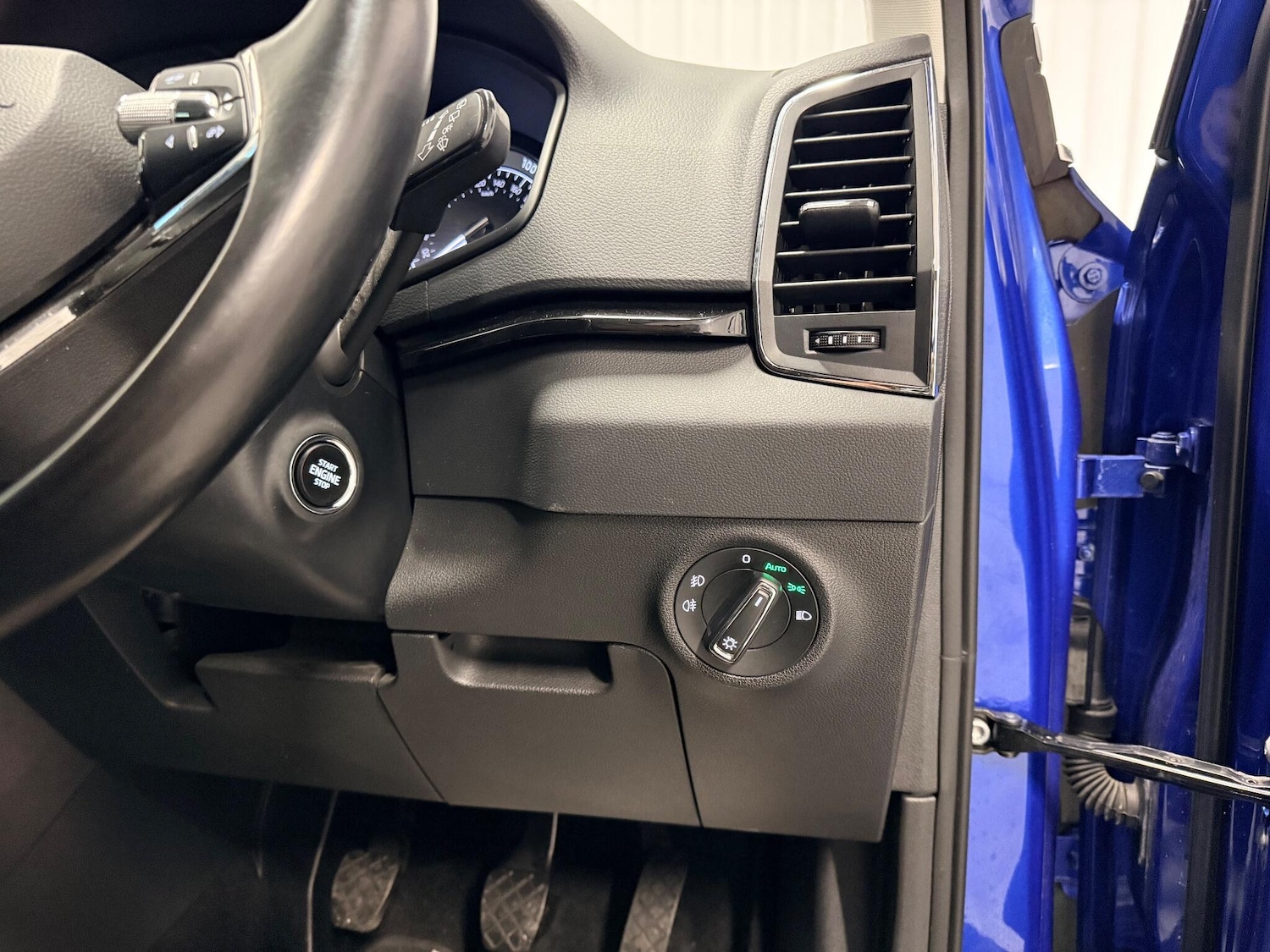 Used Skoda Karoq 2021 for sale - 76952750: Photo 23