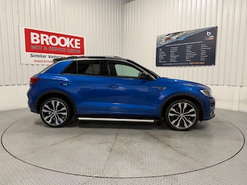 Used Volkswagen T-Roc 2020 for sale - 77523772: Photo