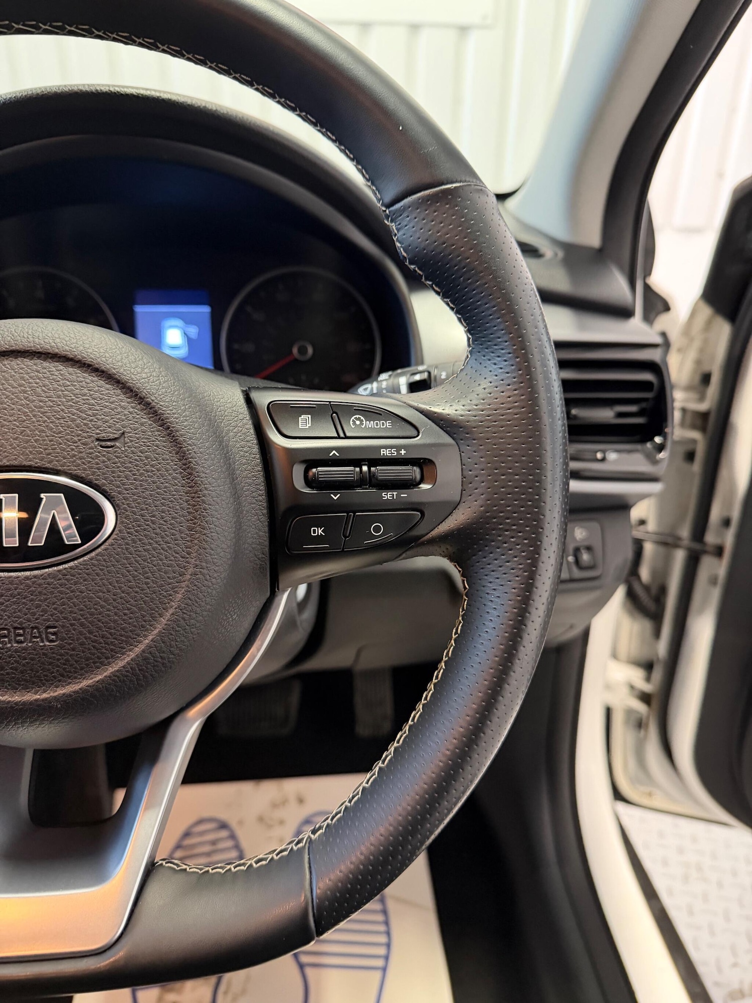 Used Kia Stonic 2018 for sale - 76326966: Photo 22