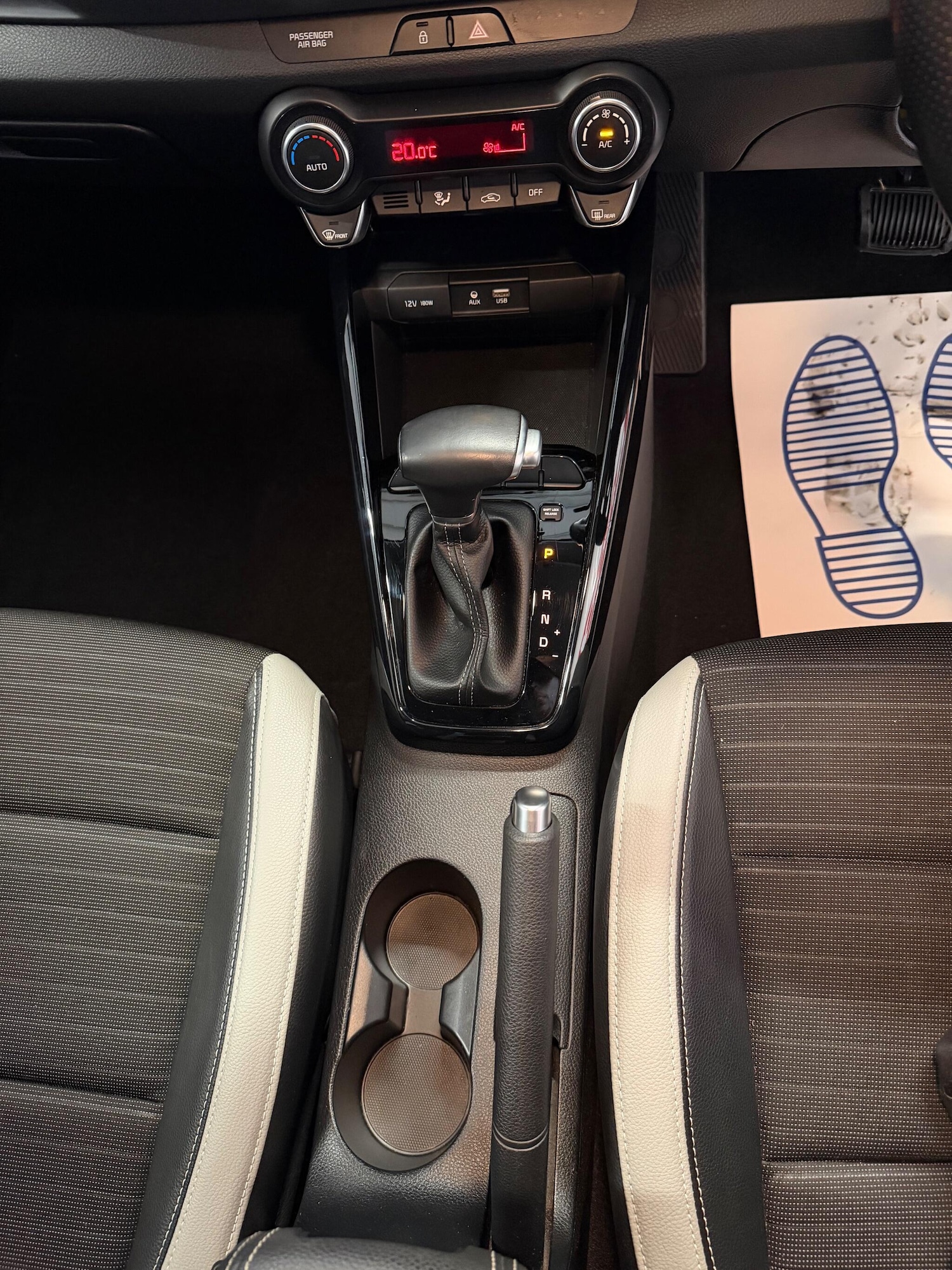 Used Kia Stonic 2018 for sale - 76326966: Photo 26