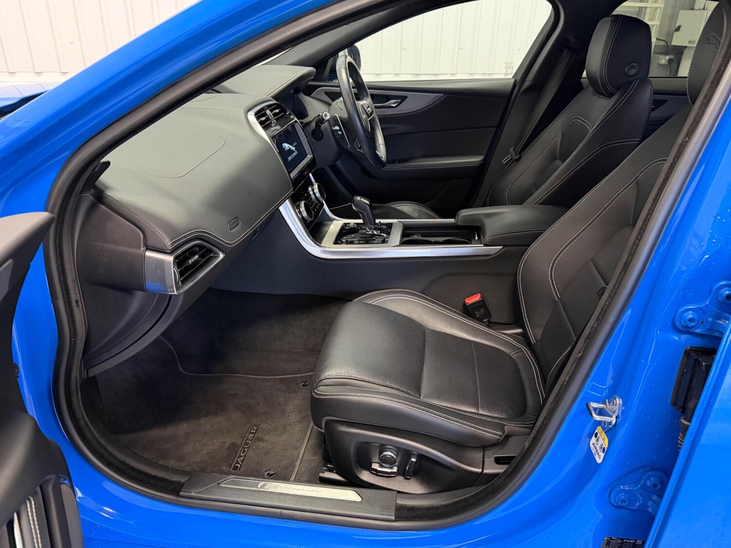 Used Jaguar XE for sale - 77495995: Photo 14