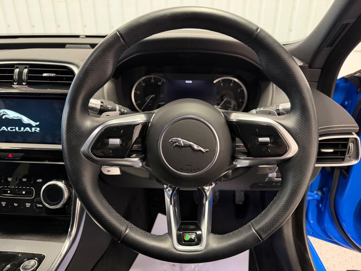 Used Jaguar XE for sale - 77495995: Photo 18