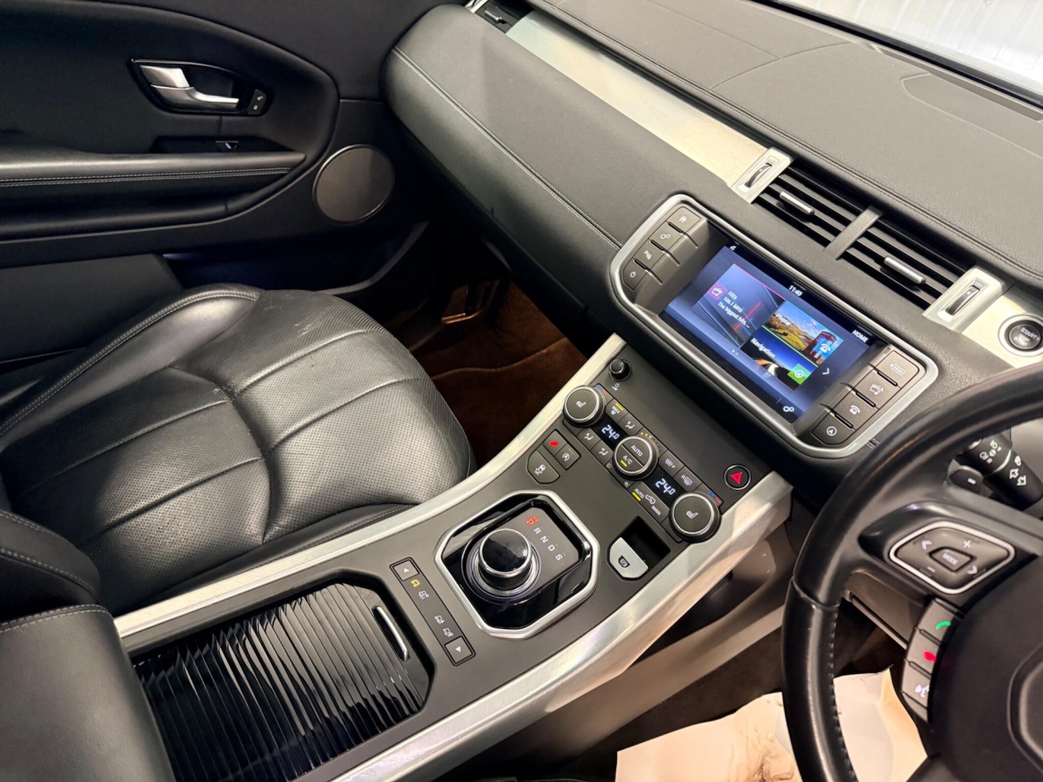 Used Land Rover Range Rover Evoque 2017 for sale - 77440084: Photo 27