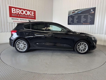 Used Ford Focus 2021 for sale - 75608803: Photo