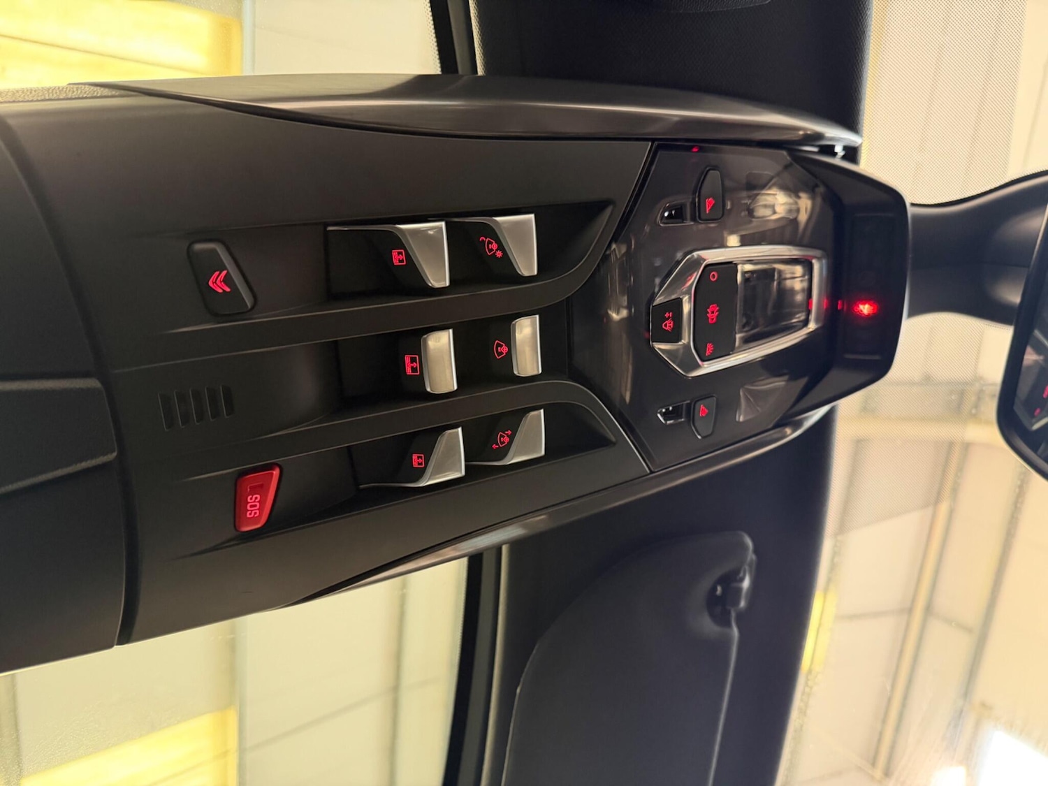 Used Citroen DS5 2015 for sale - 77625849: Photo 30