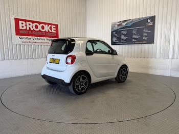 Used smart fortwo 2023 for sale - 79532827: Photo