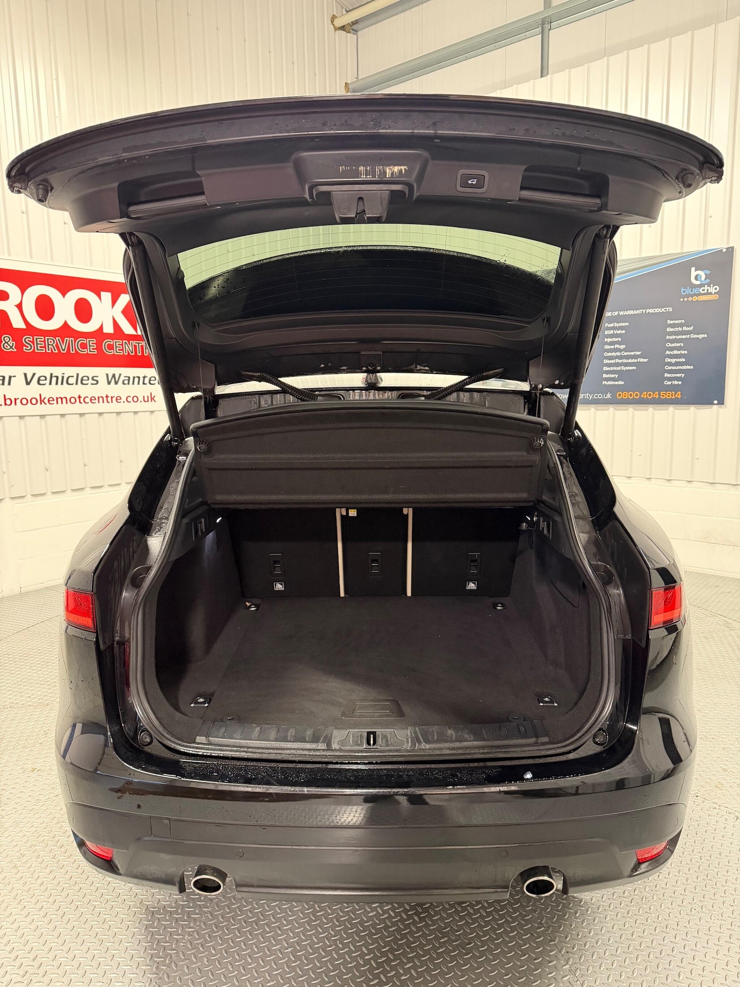 Used Jaguar F-Pace 2017 for sale - 76608222: Photo 10