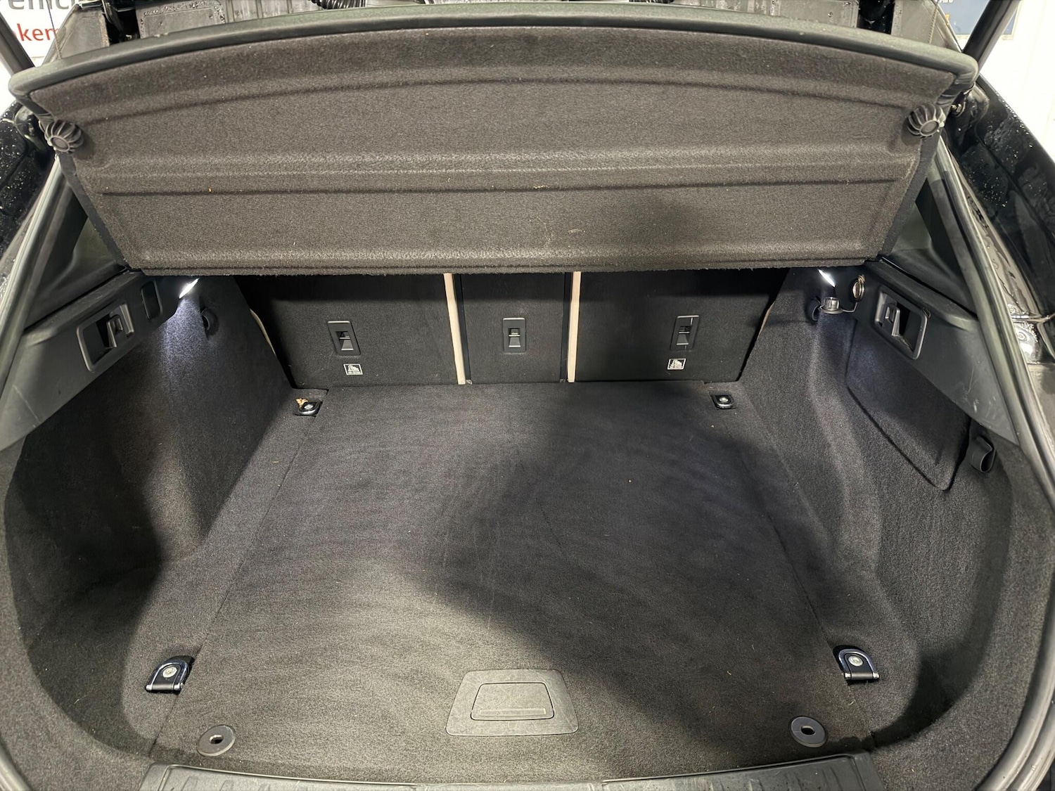 Used Jaguar F-Pace 2017 for sale - 76608222: Photo 11