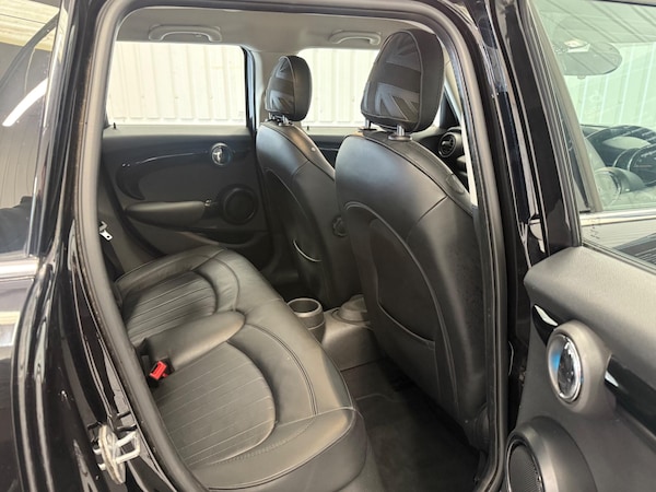 Used MINI Hatch 2018 for sale - 76246903: Photo 19