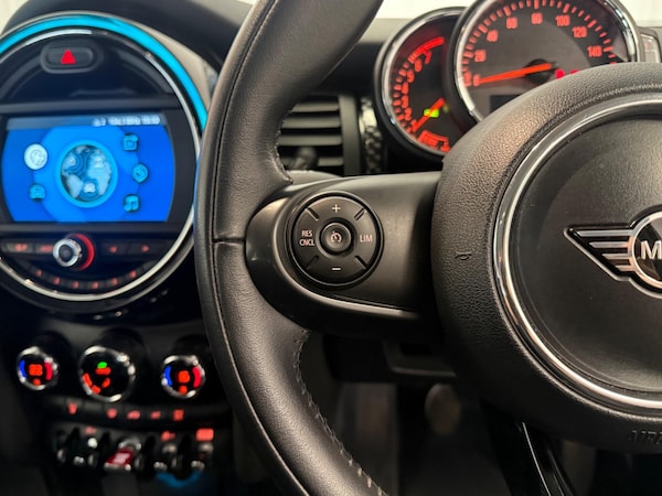Used MINI Hatch 2018 for sale - 76246903: Photo 26