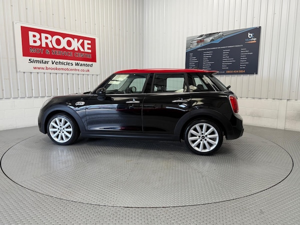 Used MINI Hatch 2018 for sale - 76246903: Photo 9