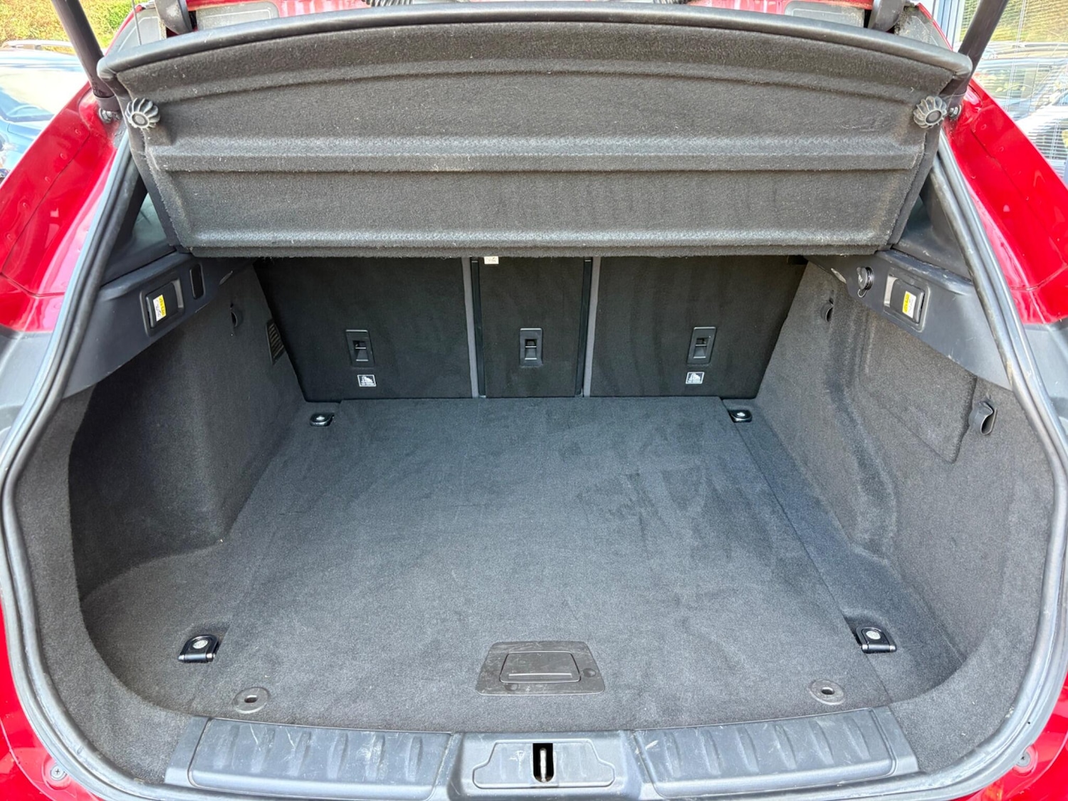 Used Jaguar F-Pace 2016 for sale - 76898366: Photo 17