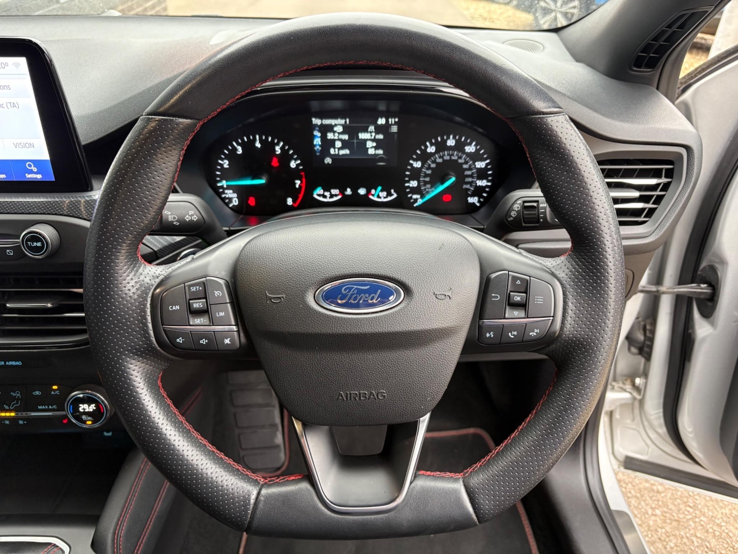 Used Ford Focus 2020 for sale - 76377317: Photo 16