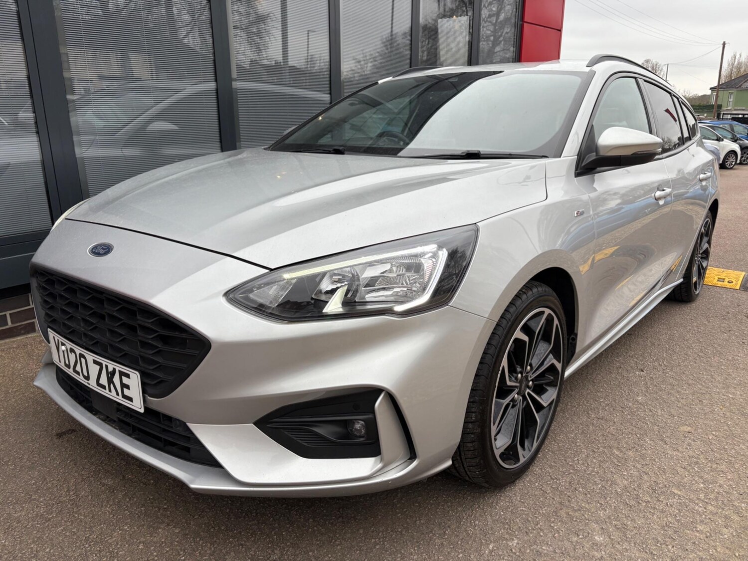 Used Ford Focus 2020 for sale - 76377317: Photo 3