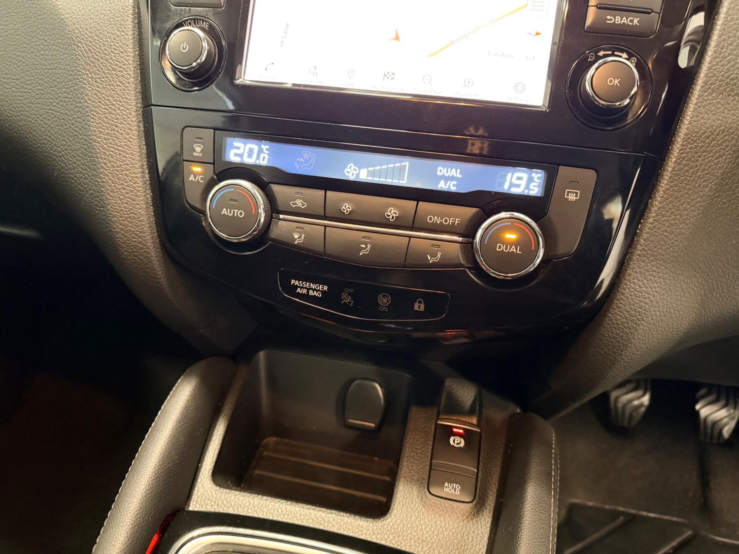 Used Nissan Qashqai for sale - 77267649: Photo 25