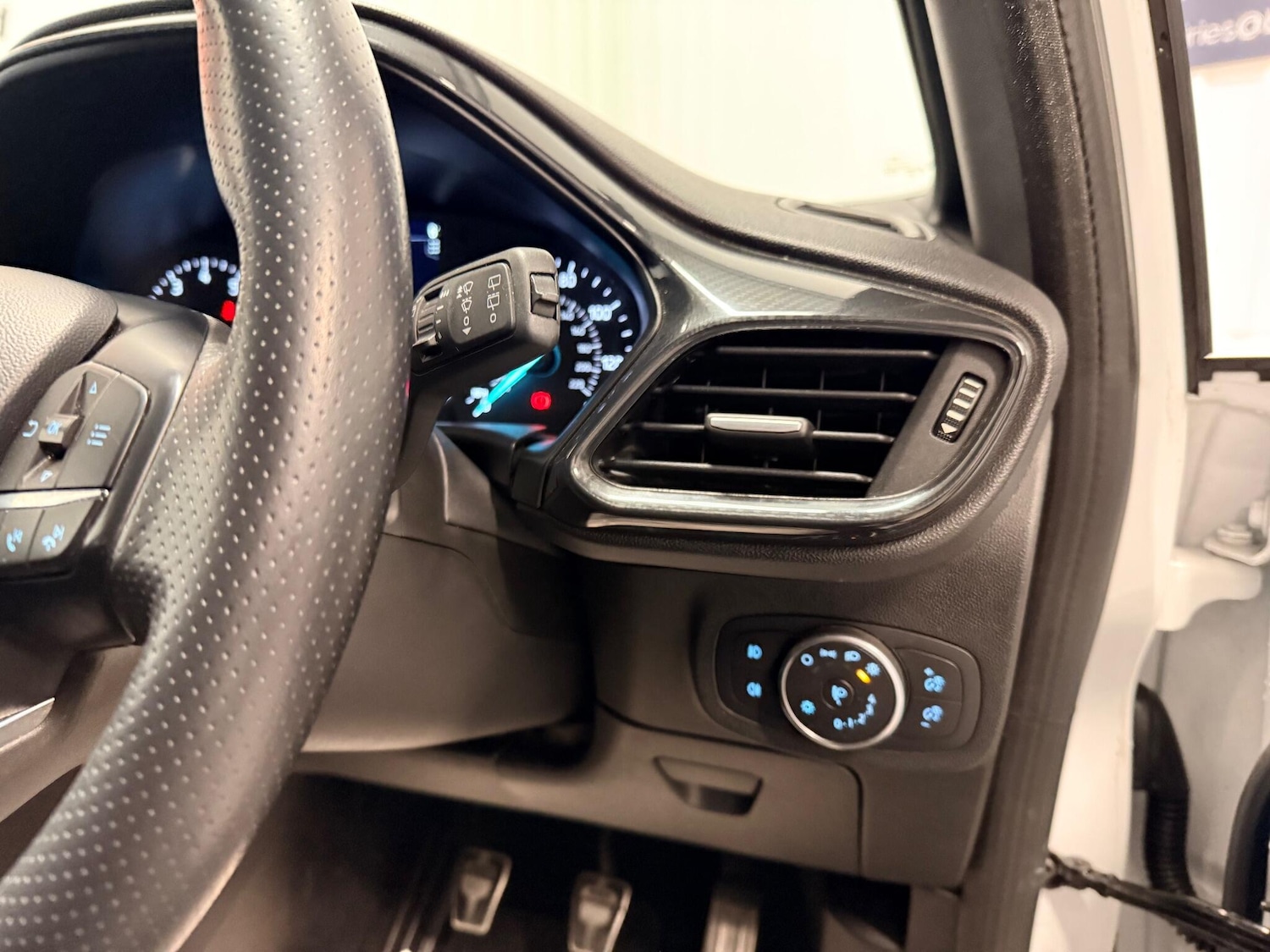 Used Ford Fiesta 2019 for sale - 77074026: Photo 27