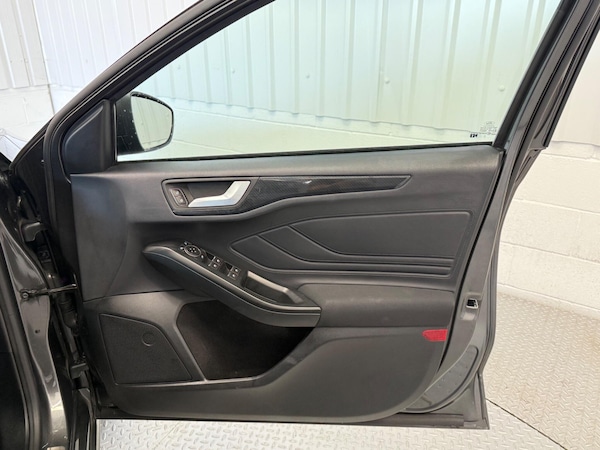 Used Ford Focus 2018 for sale - 75719784: Photo 19