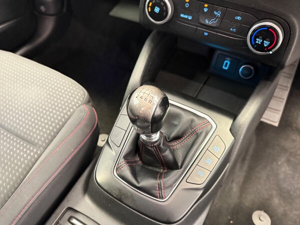 Used Ford Focus 2018 for sale - 75719784: Photo 32