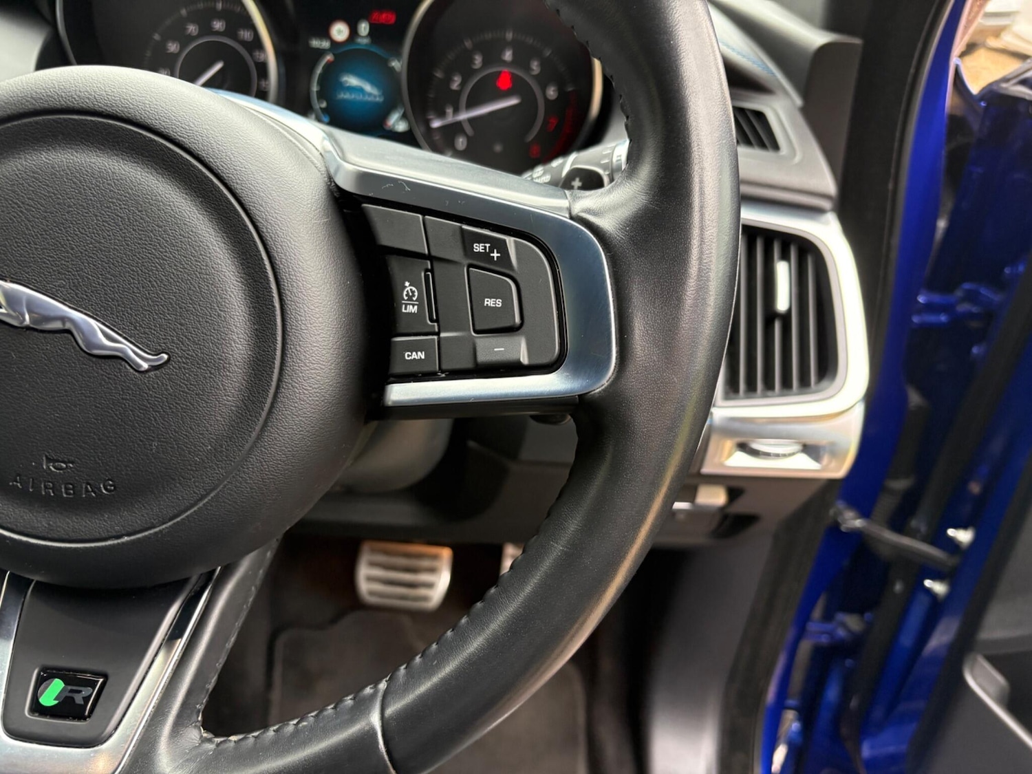 Used Jaguar E-Pace 2019 for sale - 76409172: Photo 11