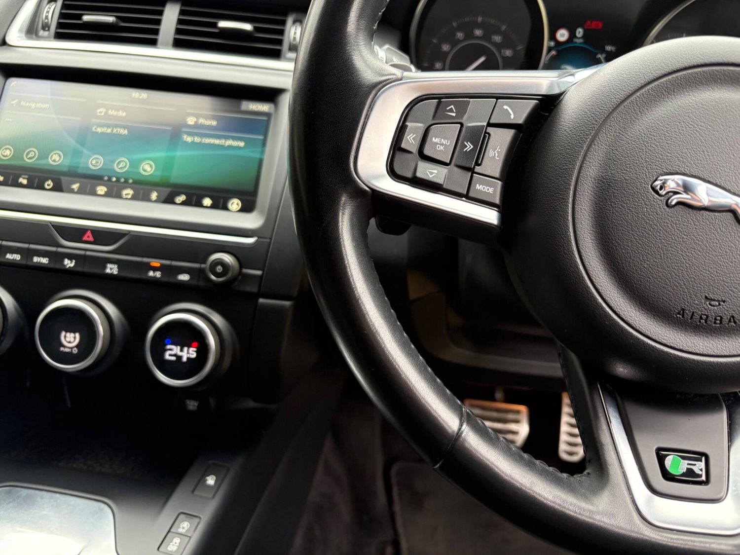 Used Jaguar E-Pace 2019 for sale - 76409172: Photo 16