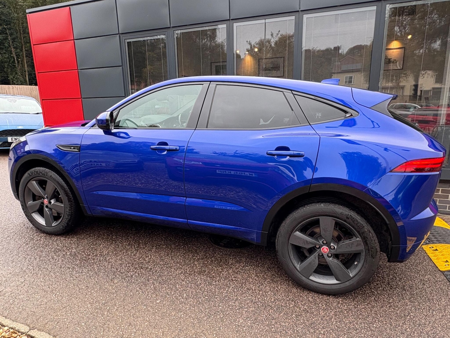 Used Jaguar E-Pace 2019 for sale - 76409172: Photo 9