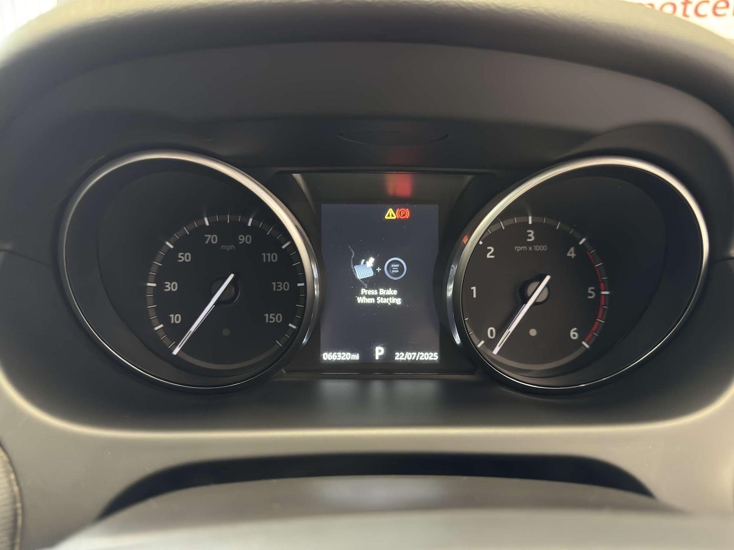Used Land Rover Discovery Sport 2016 for sale - 76167021: Photo 24