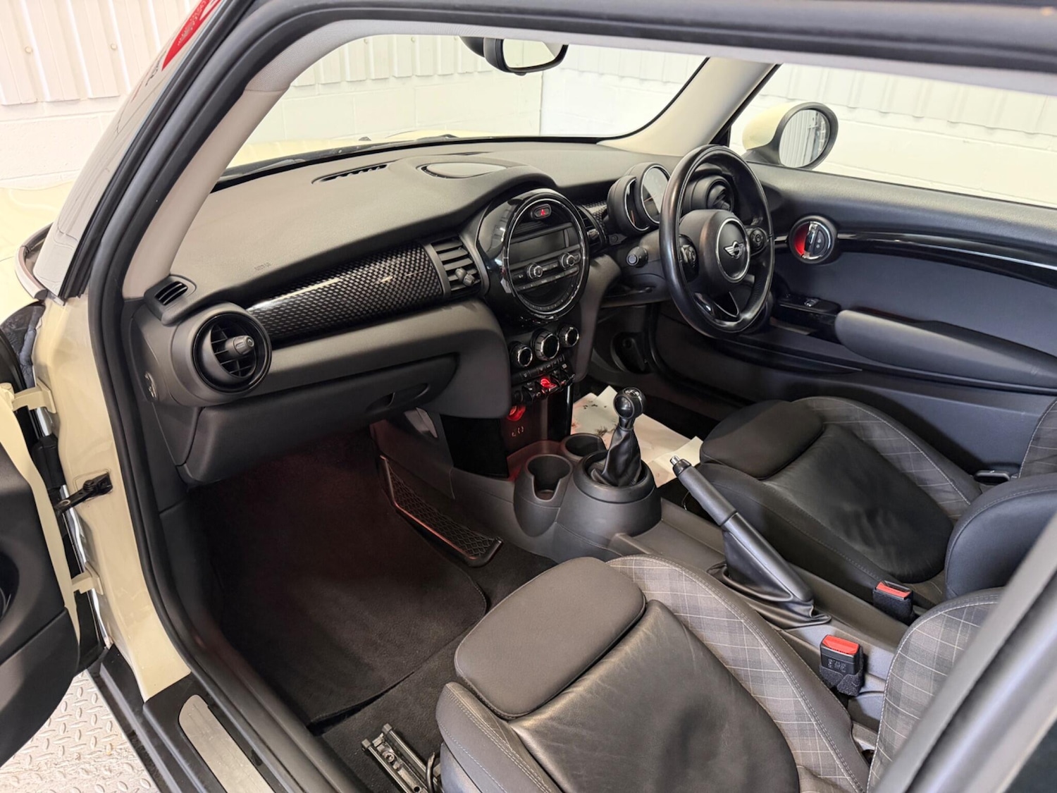 Used MINI Hatch 2017 for sale - 77993958: Photo 15