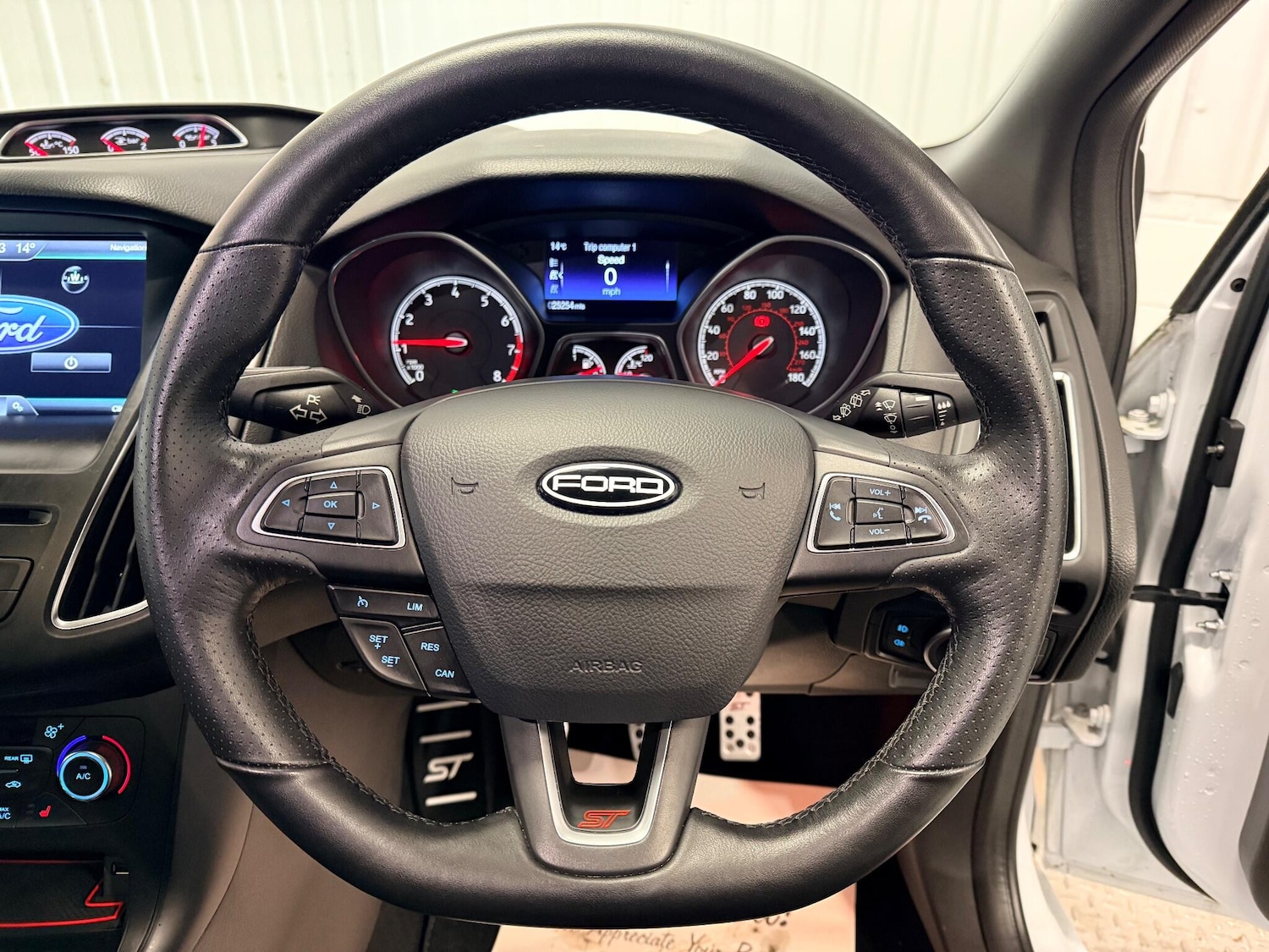 Used Ford Focus 2016 for sale - 76584828: Photo 19