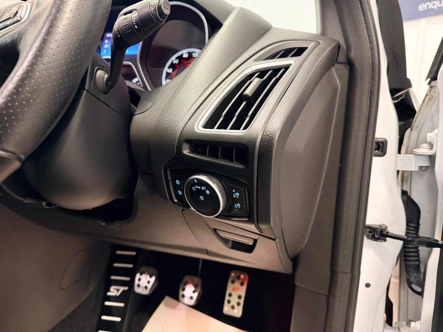 Used Ford Focus 2016 for sale - 76584828: Photo 27