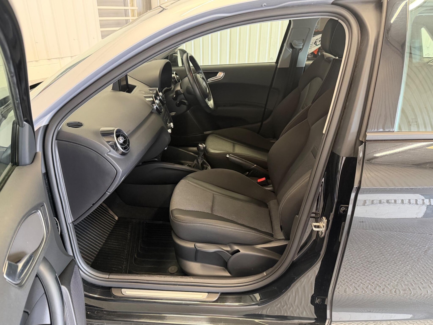 Used Audi A1 2016 for sale - 77853400: Photo 15