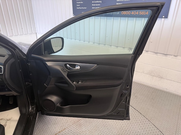 Used Nissan Qashqai 2017 for sale - 76283361: Photo 16