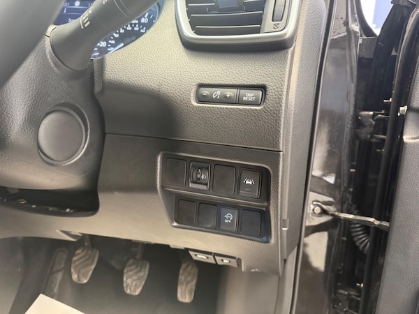 Used Nissan Qashqai 2017 for sale - 76283361: Photo 27