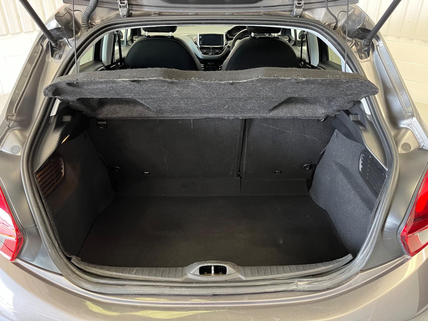 Used Peugeot 208 2019 for sale - 76473324: Photo 19