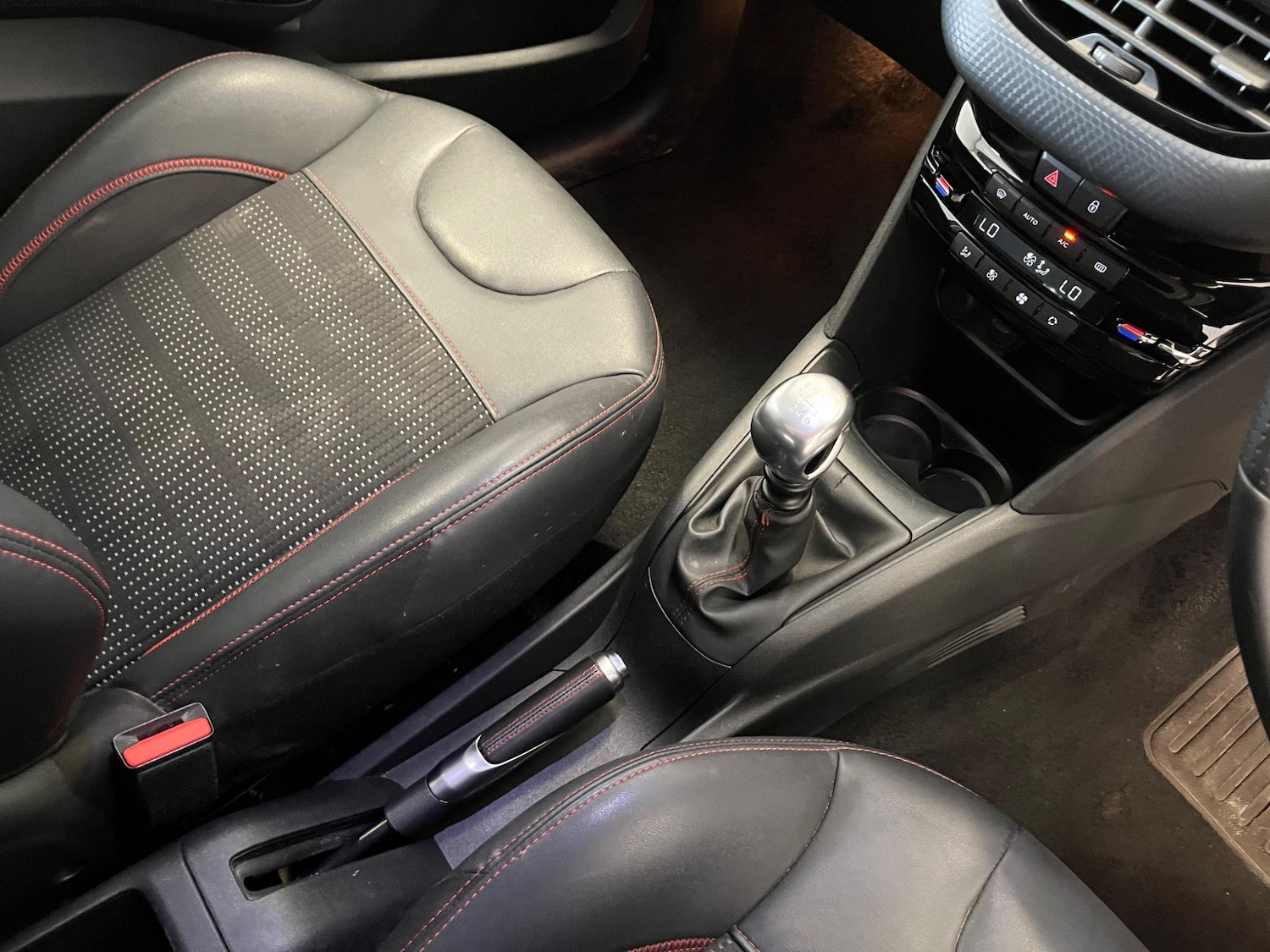 Used Peugeot 208 2019 for sale - 76473324: Photo 24