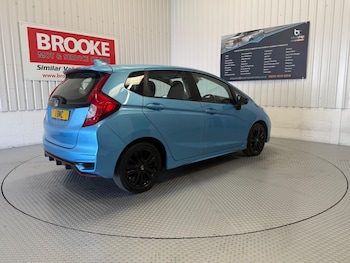 Used Honda Jazz 2018 for sale - 79441096: Photo