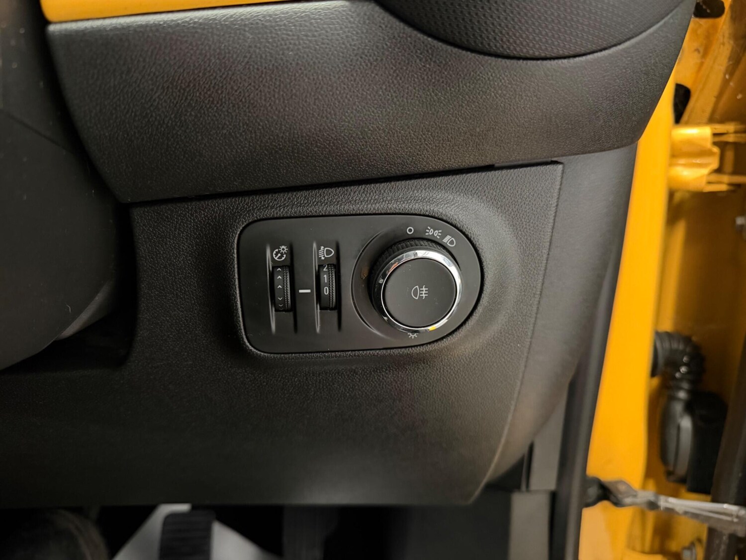 Used Vauxhall ADAM 2017 for sale - 77909293: Photo 21