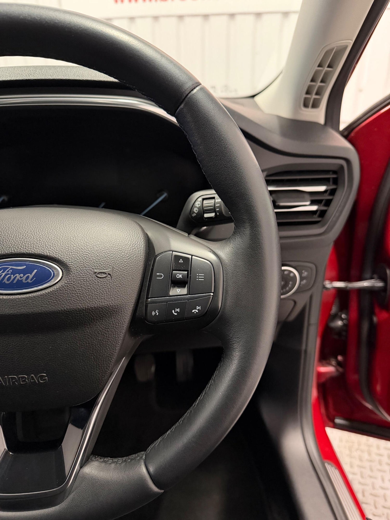 Used Ford Focus for sale - 77242368: Photo 21