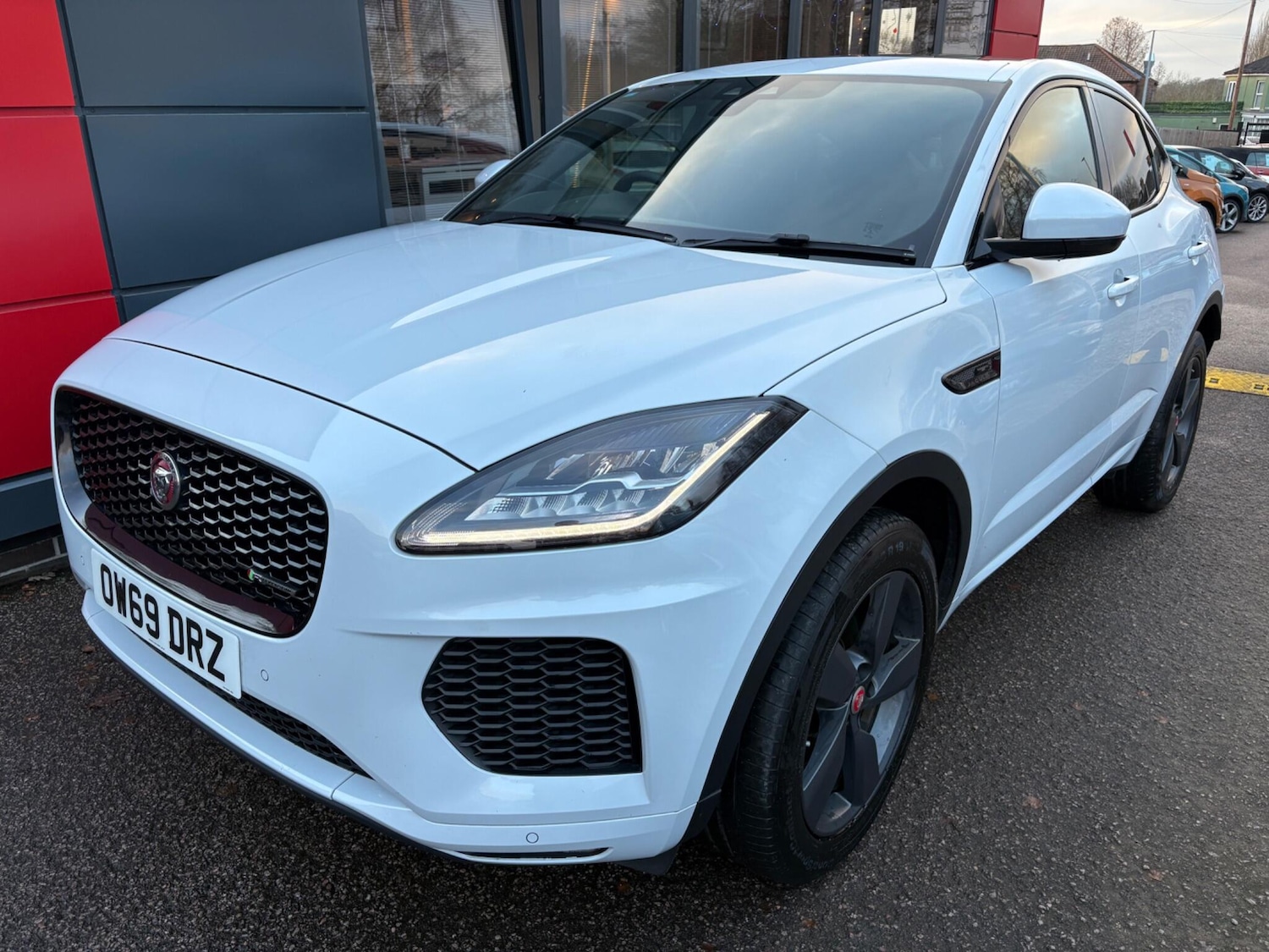 Used Jaguar E-Pace 2020 for sale - 76965171: Photo 2