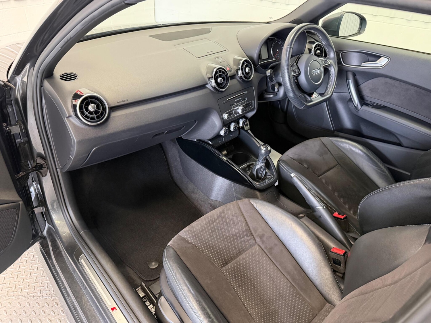 Used Audi A1 for sale - 77993735: Photo 15