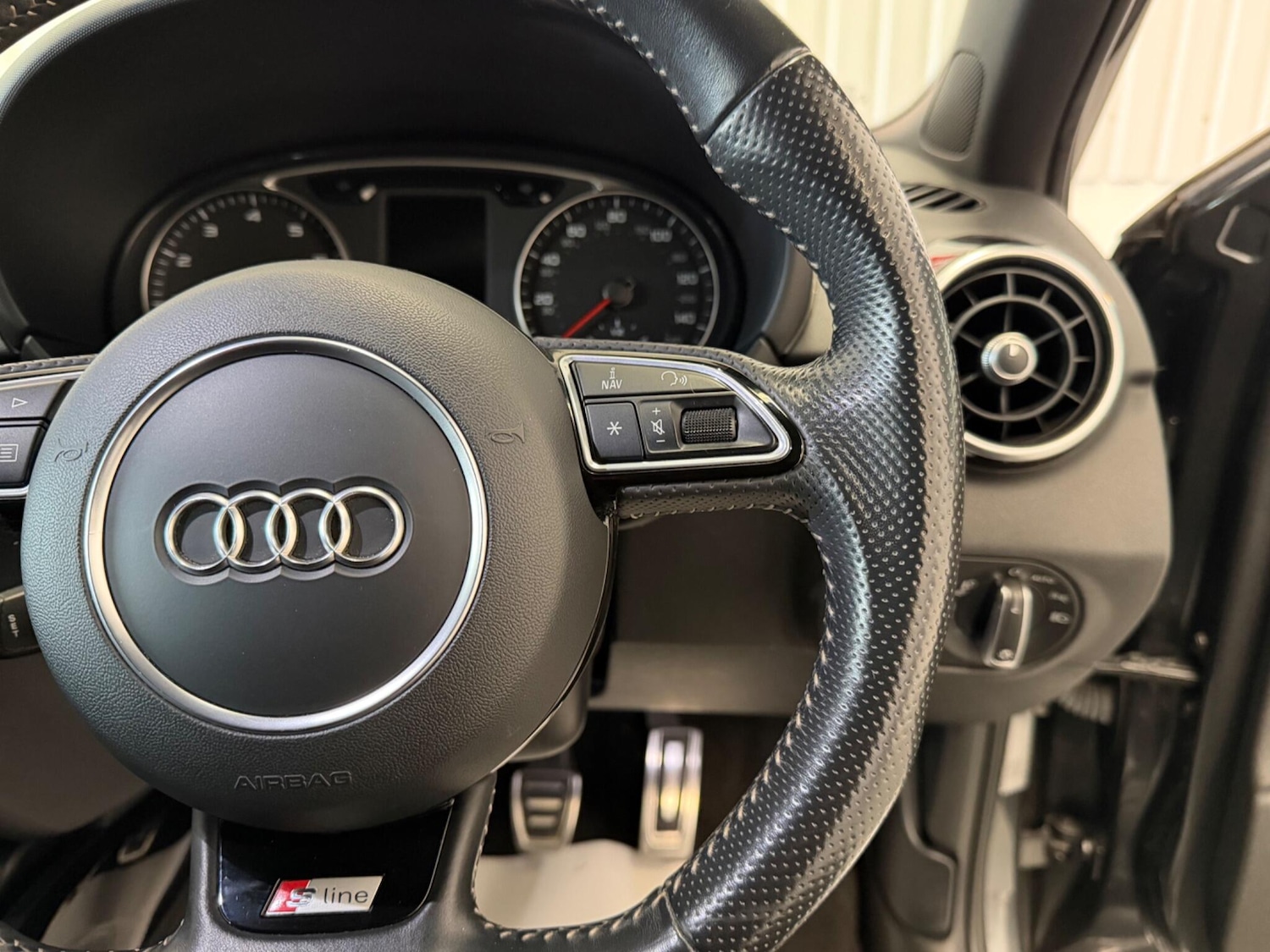 Used Audi A1 for sale - 77993735: Photo 20