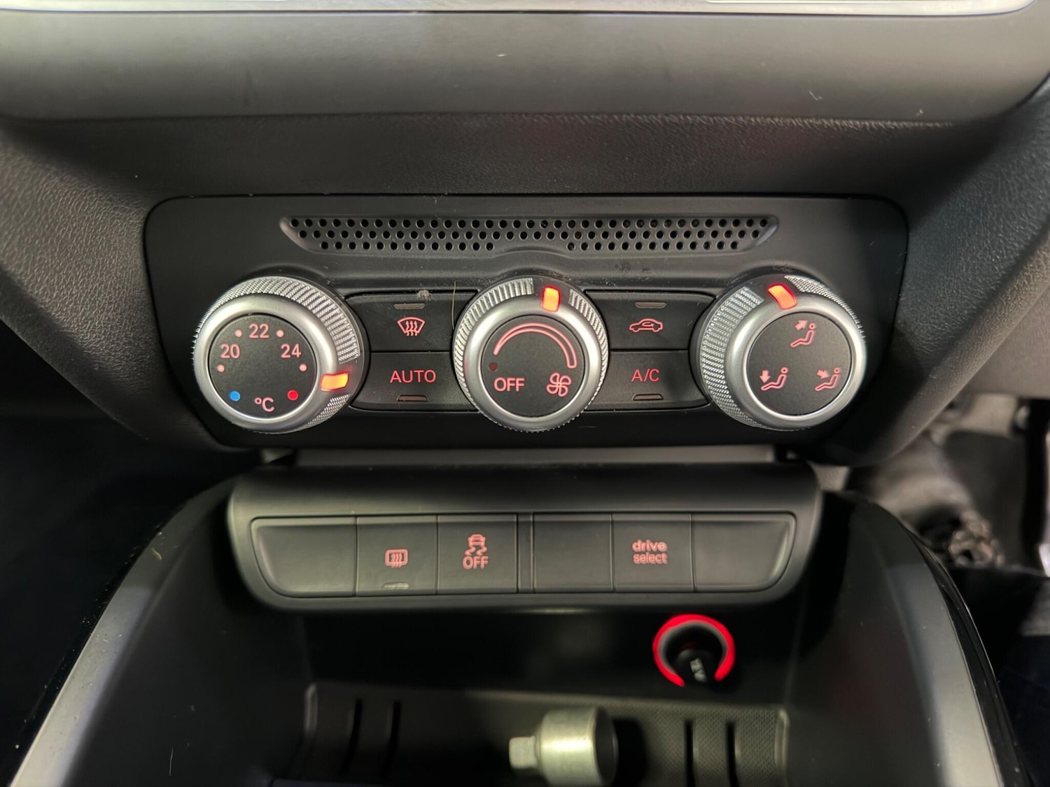 Used Audi A1 for sale - 77993735: Photo 25