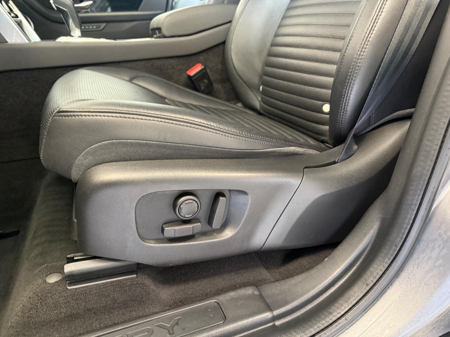 Used Land Rover Discovery Sport 2020 for sale - 76850512: Photo 10