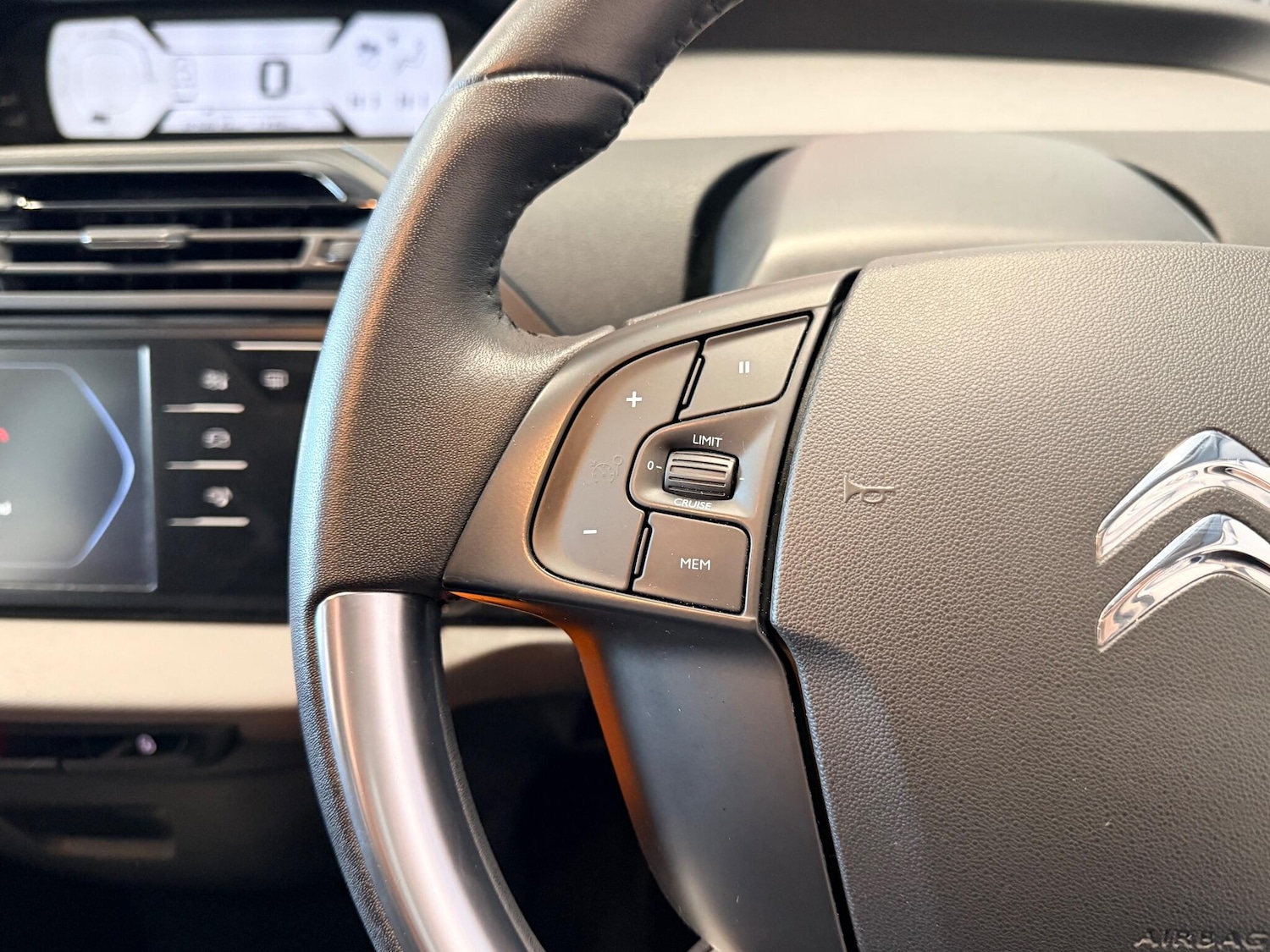 Used Citroen C4 Picasso 2016 for sale - 76715321: Photo 21