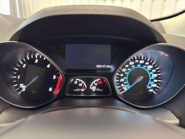 Used Ford Kuga 2015 for sale - 75729179: Photo 23