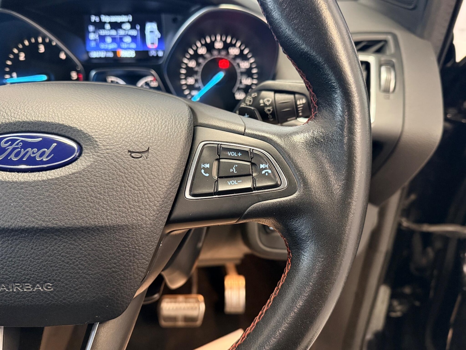 Used Ford Kuga 2017 for sale - 76735302: Photo 25