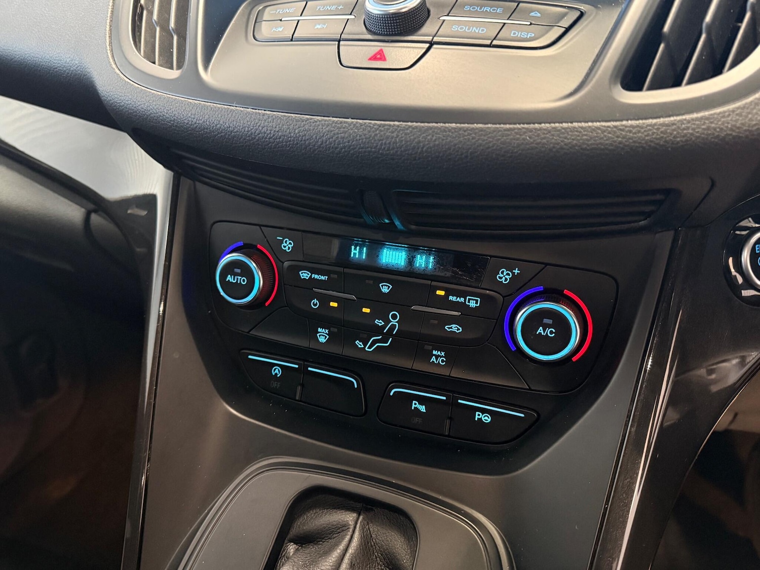 Used Ford Kuga 2017 for sale - 76735302: Photo 26